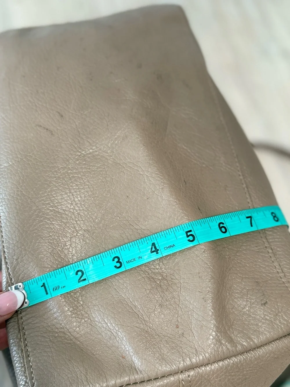 Cuyana Leather Messenger large Tote Bag – Taupe
